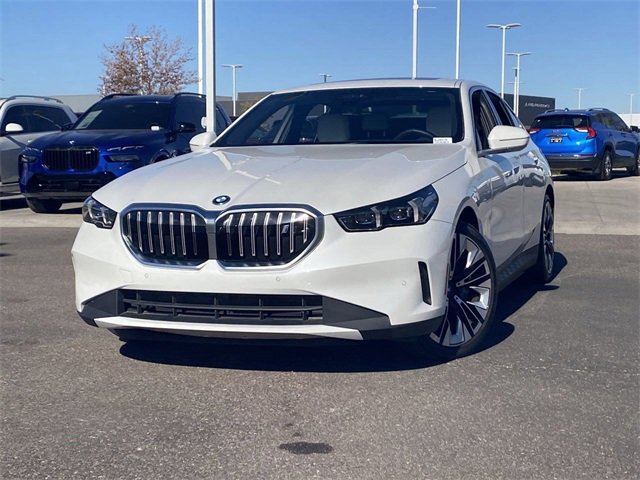 Certified 2024 BMW i5 eDrive40i w/ M Sport Package image 4