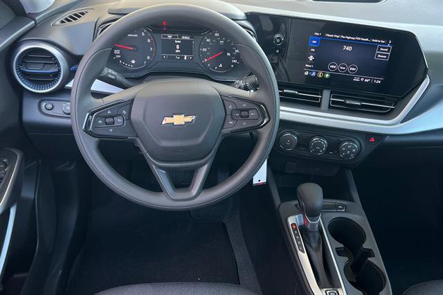 New 2026 Chevrolet Trax LS image 15