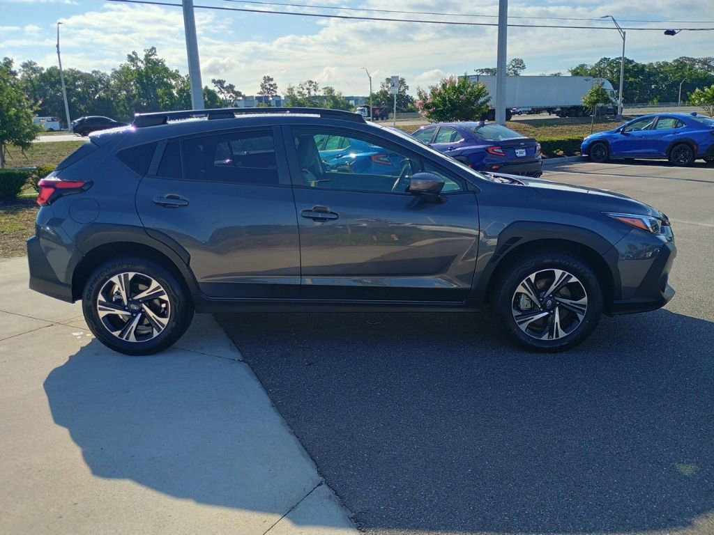 Certified 2024 Subaru Crosstrek 2.0i Premium w/ Crosstrek Mirror Package AWD/4WD image 4