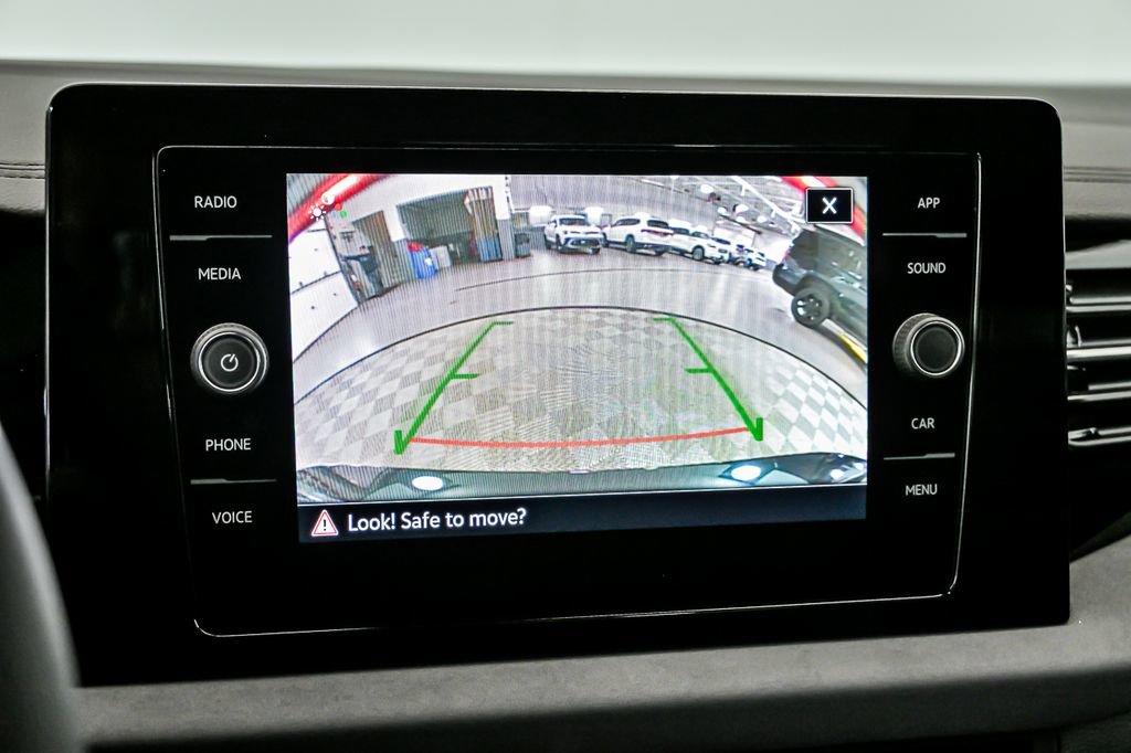 New 2026 Volkswagen Jetta SE FWD image 14