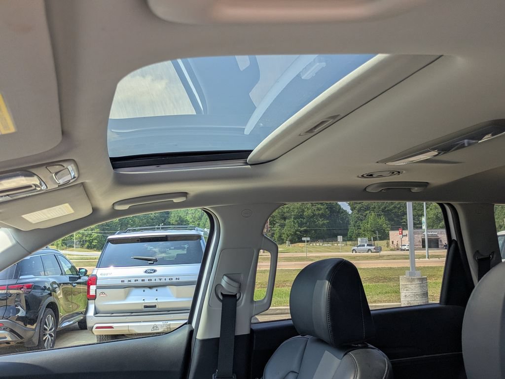 Used 2025 Kia Telluride S FWD image 6