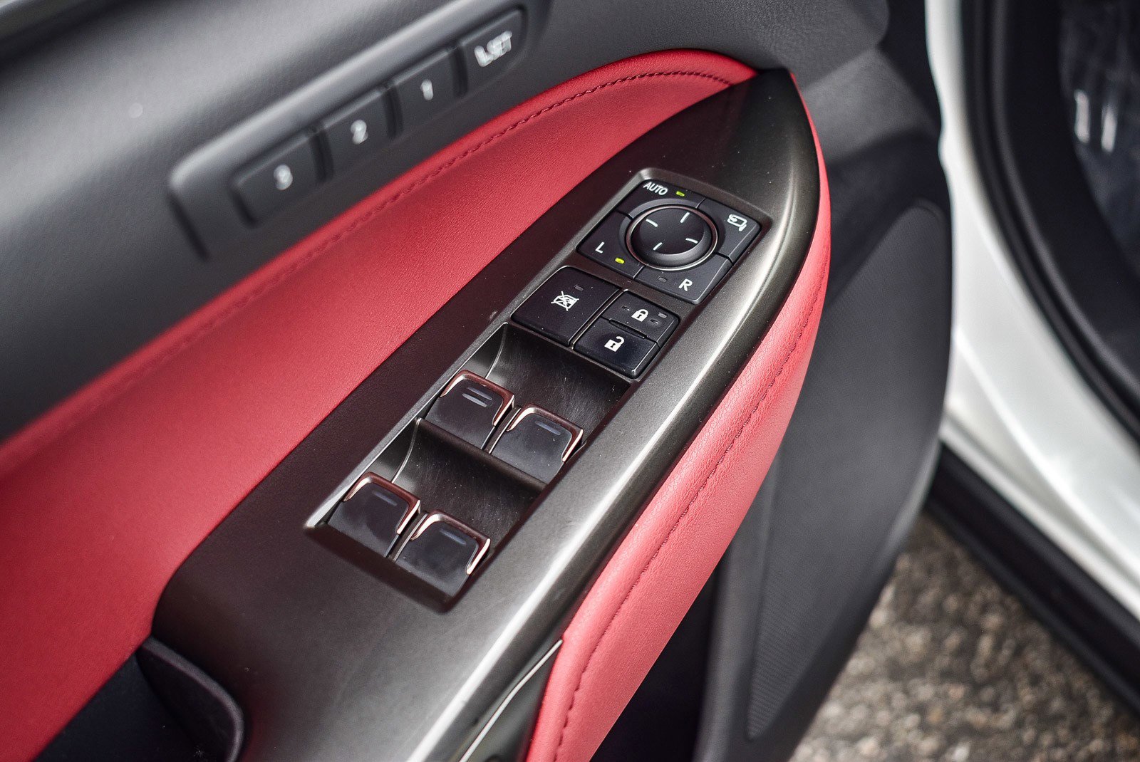 Used 2024 Lexus NX 450h+ AWD w/ Vision Package image 19