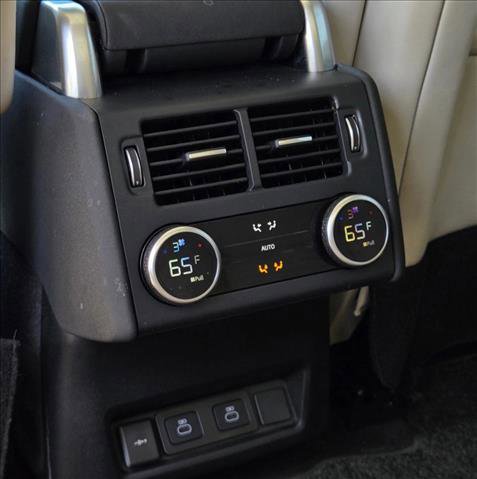 Used 2025 Land Rover Discovery S AWD/4WD image 18