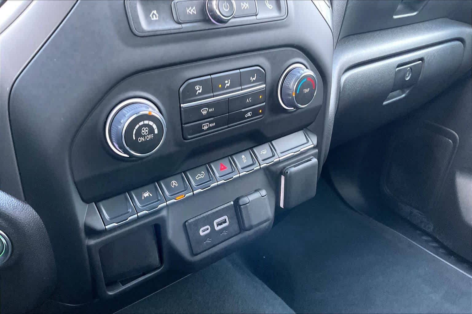 Used 2026 Chevrolet Silverado 1500 Custom RWD image 34