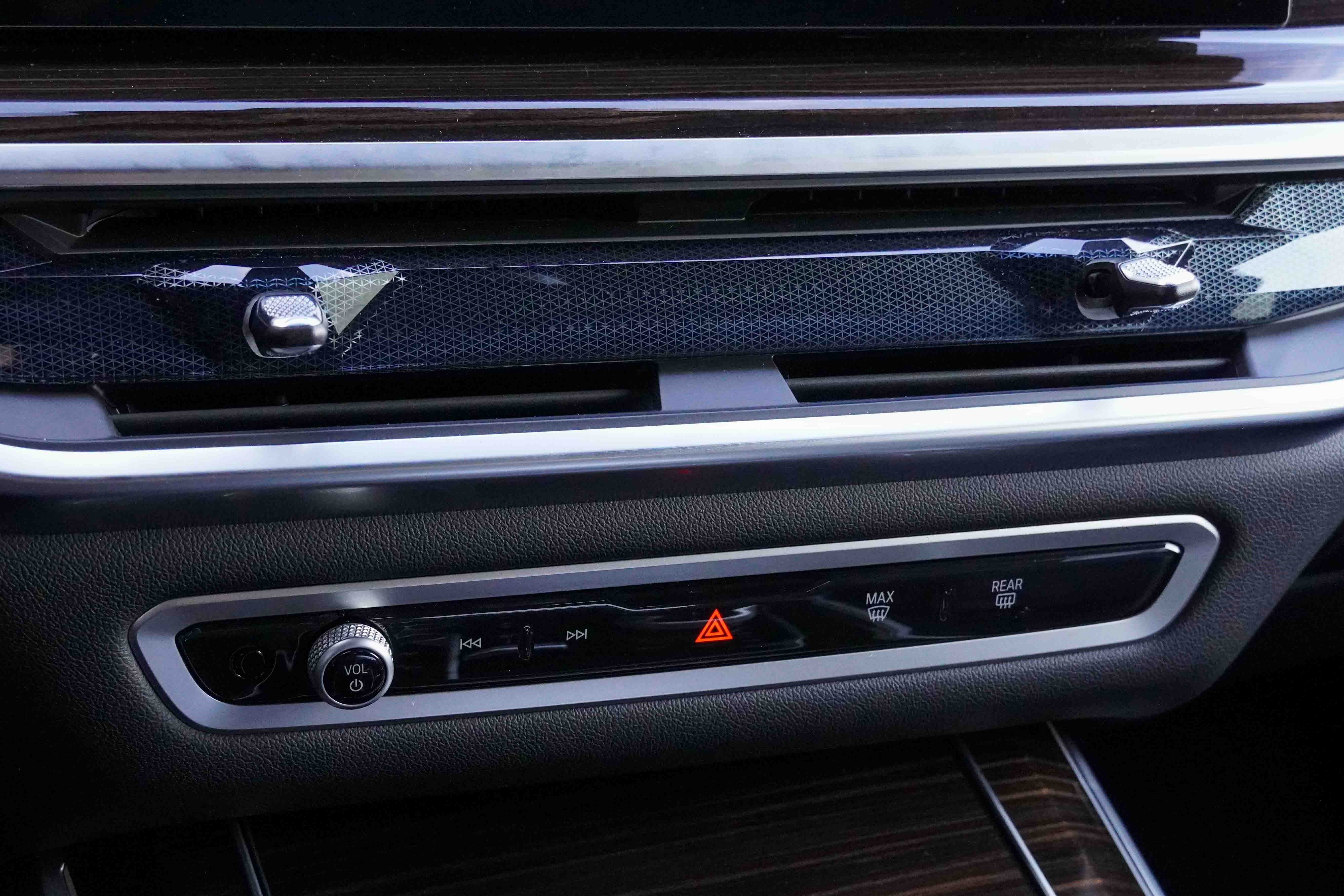 Certified 2025 BMW X5 xDrive40i image 28