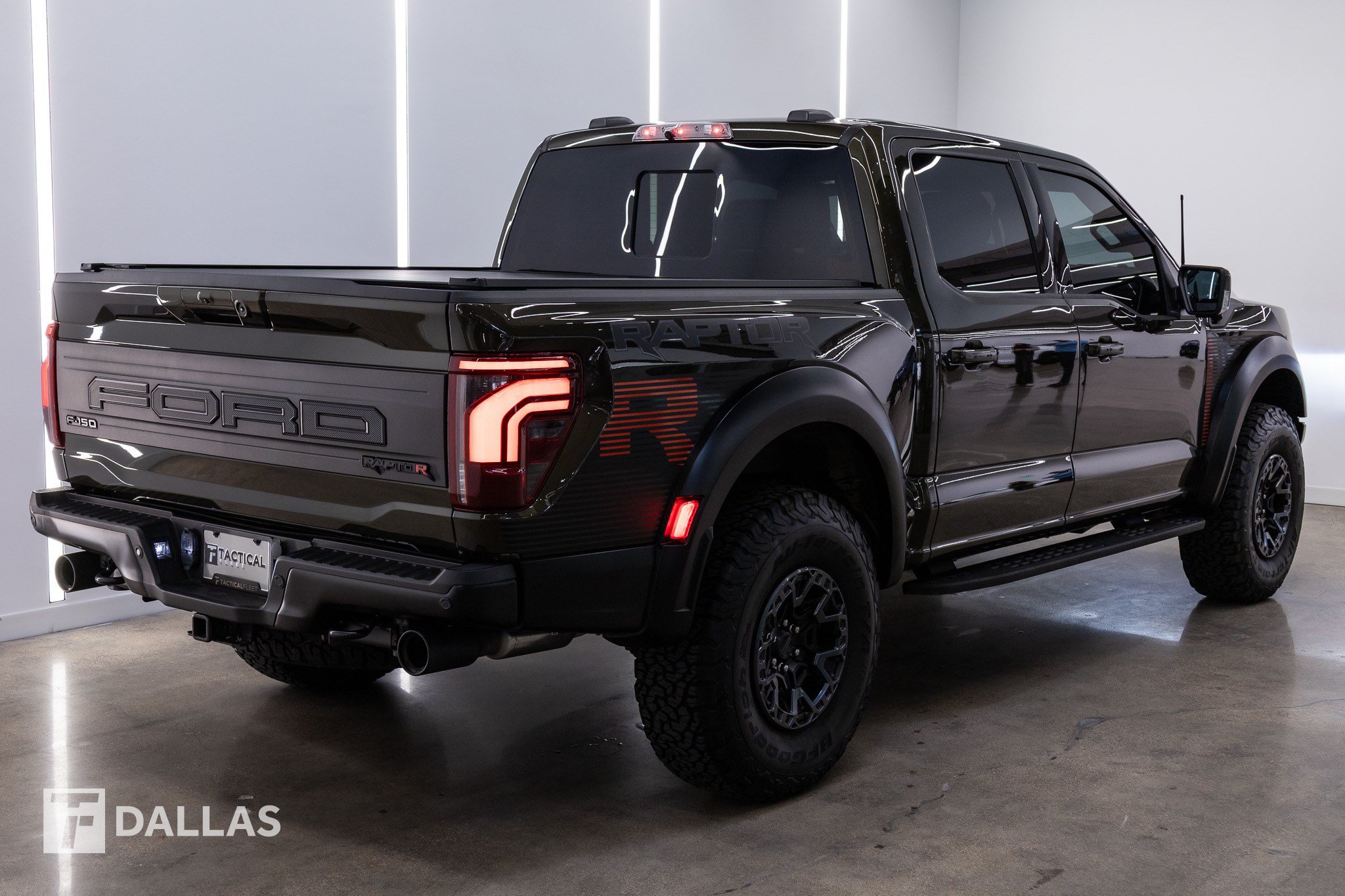 Used 2026 Ford F150 Raptor w/ Equipment Group 803A Raptor R AWD/4WD image 15