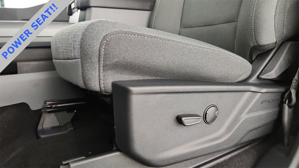 New 2025 Ford F250 XLT w/ FX4 Off-Road Package image 19
