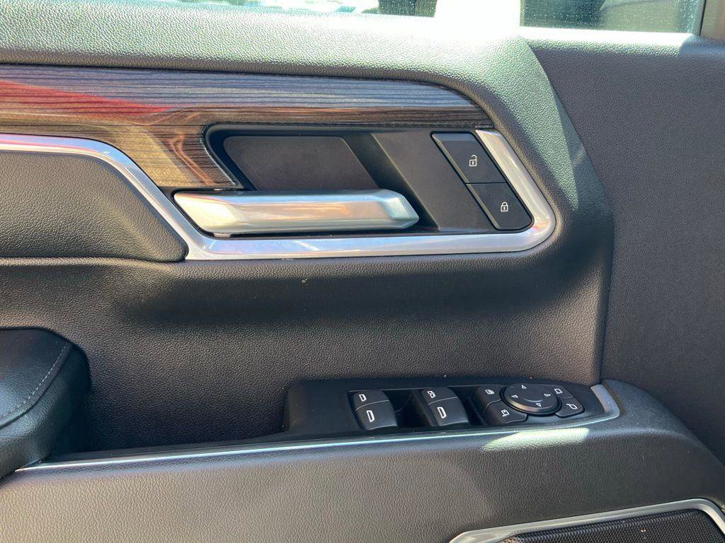 Used 2025 Chevrolet Silverado 3500 LT w/ All Star Edition image 29