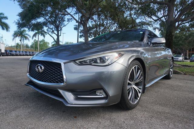 Used 2017 INFINITI Q60 3.0t w/ Cargo Package RWD image 15