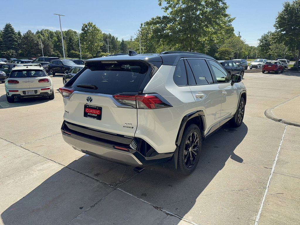 Used 2022 Toyota RAV4 XSE w/ XSE Grade Weather Package AWD/4WD image 4