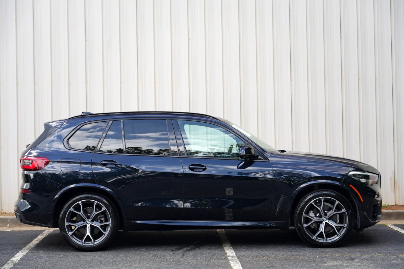 Used 2020 BMW X5 sDrive40i w/ M Sport Package RWD image 47