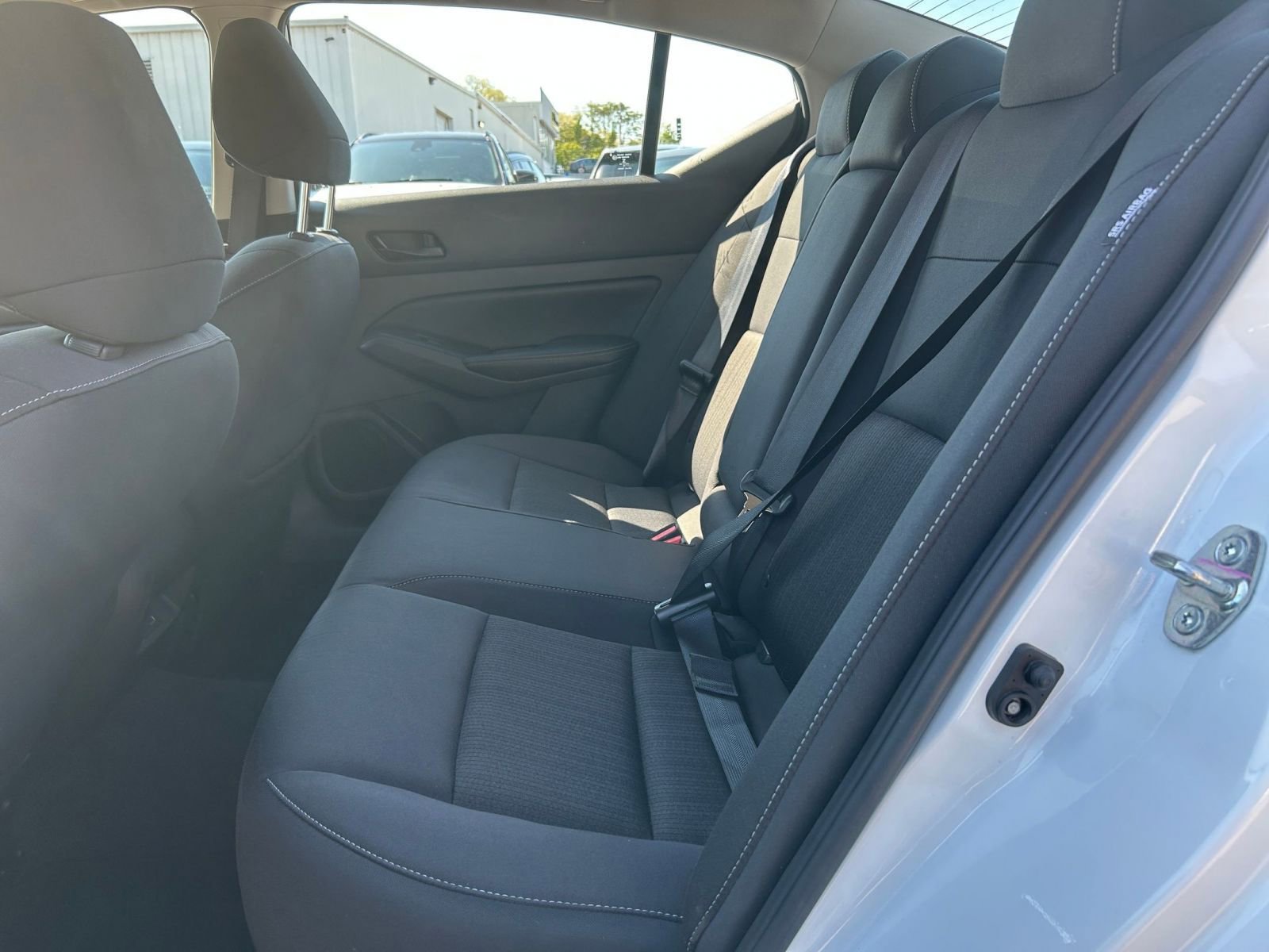 Used 2025 Nissan Altima 2.5 SV FWD image 21