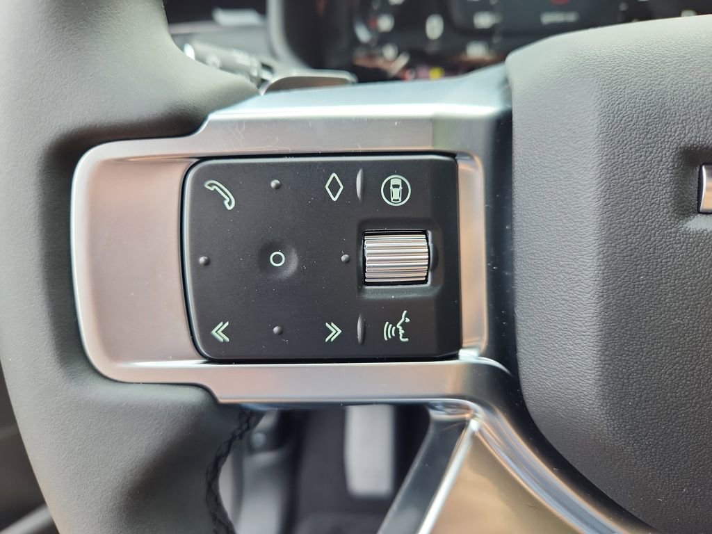 Certified 2025 Land Rover Discovery S AWD/4WD image 19