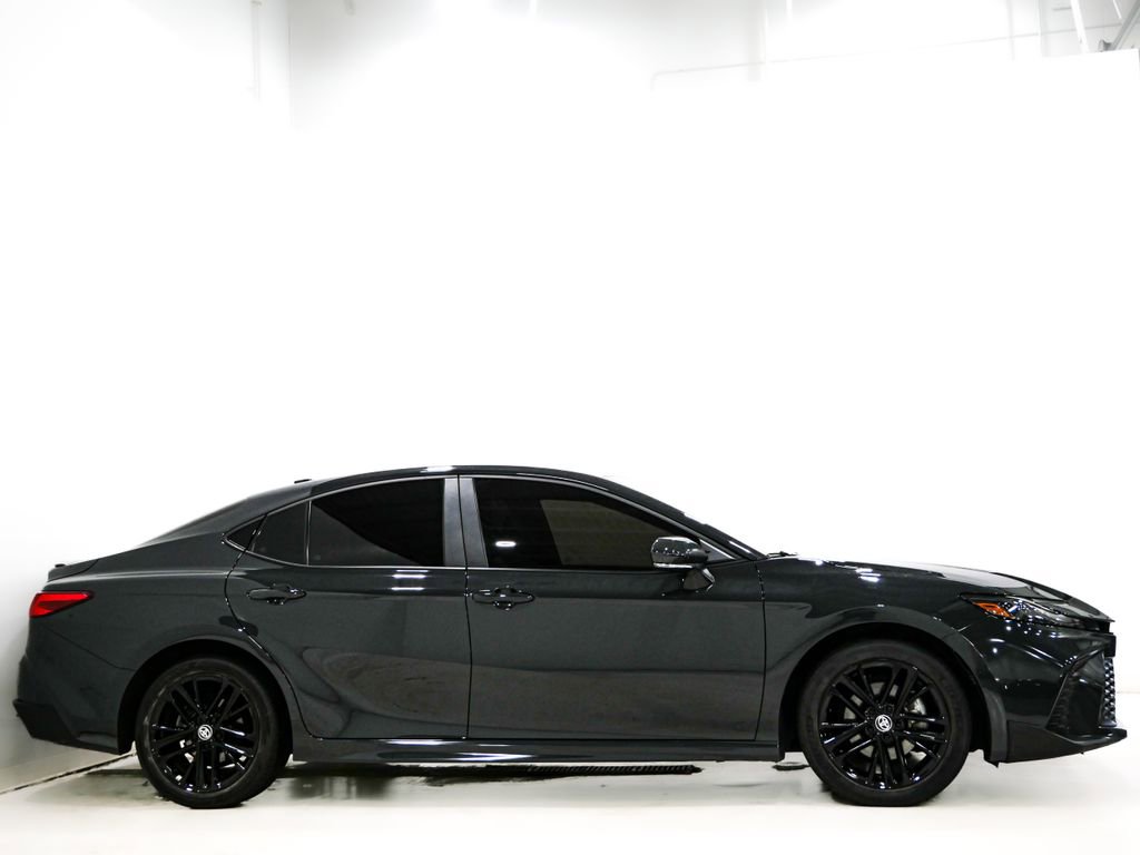 Used 2025 Toyota Camry SE w/ Multimedia Upgrade Package AWD/4WD image 5