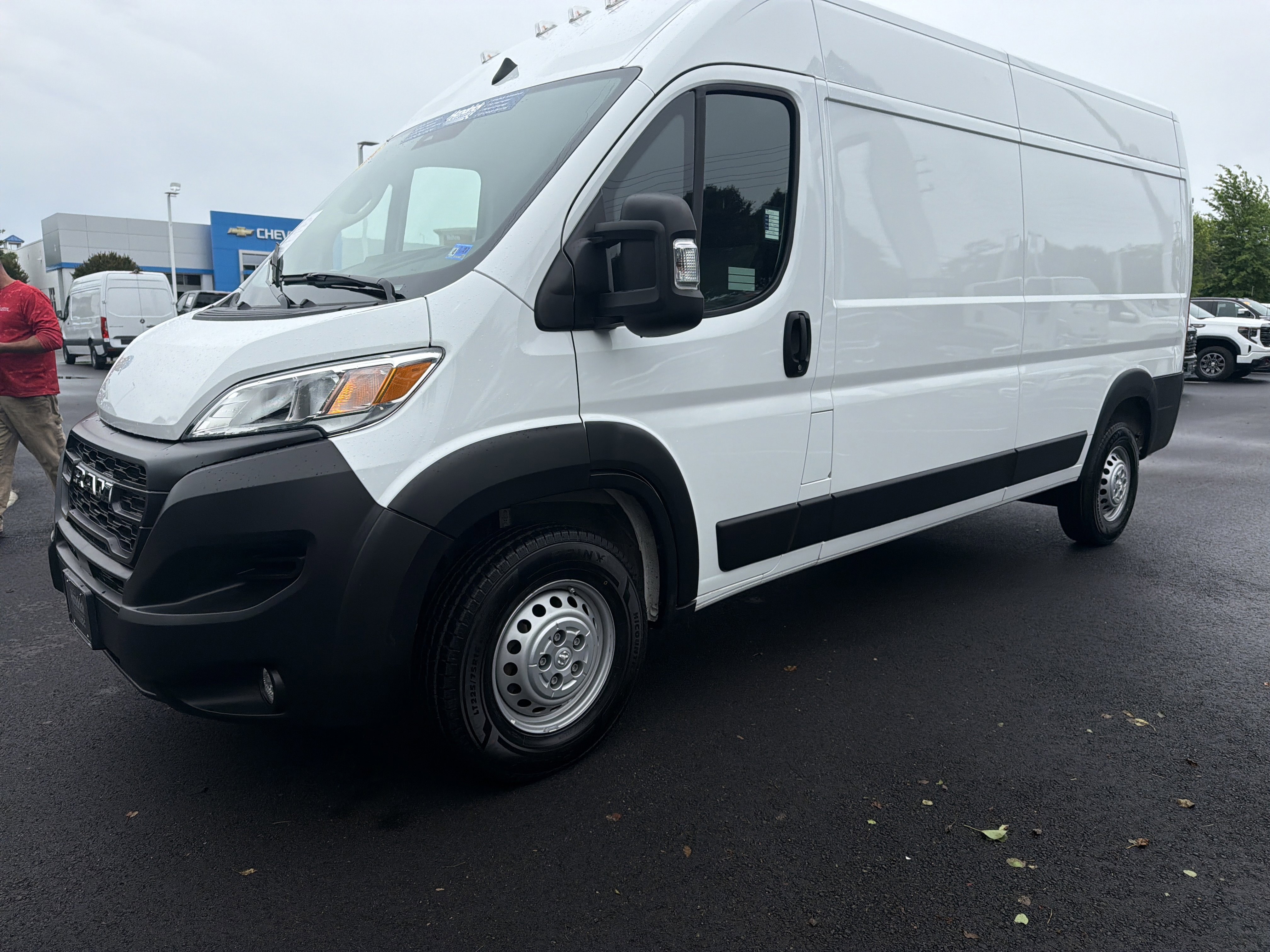 Used 2025 RAM ProMaster 2500 w/ Convenience Group FWD image 5