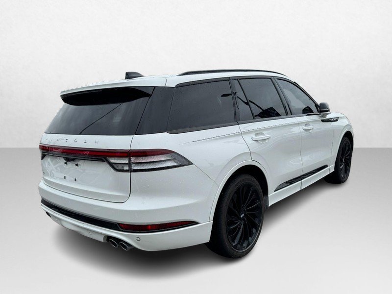 Certified 2025 Lincoln Aviator Reserve w/ Equipment Group 201A image 5