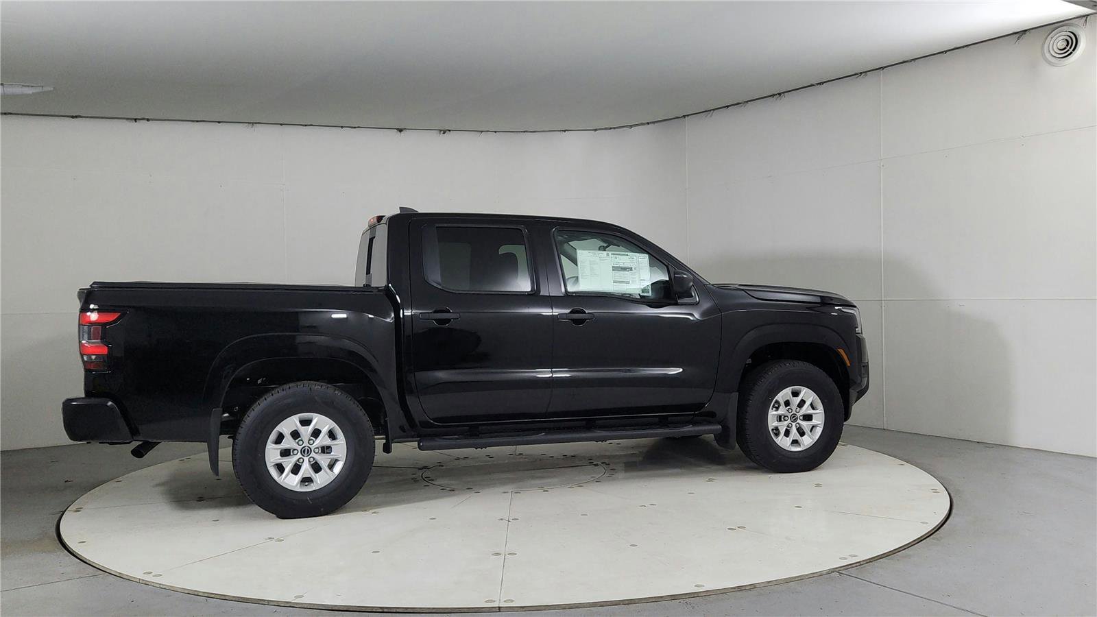 New 2026 Nissan Frontier S image 7