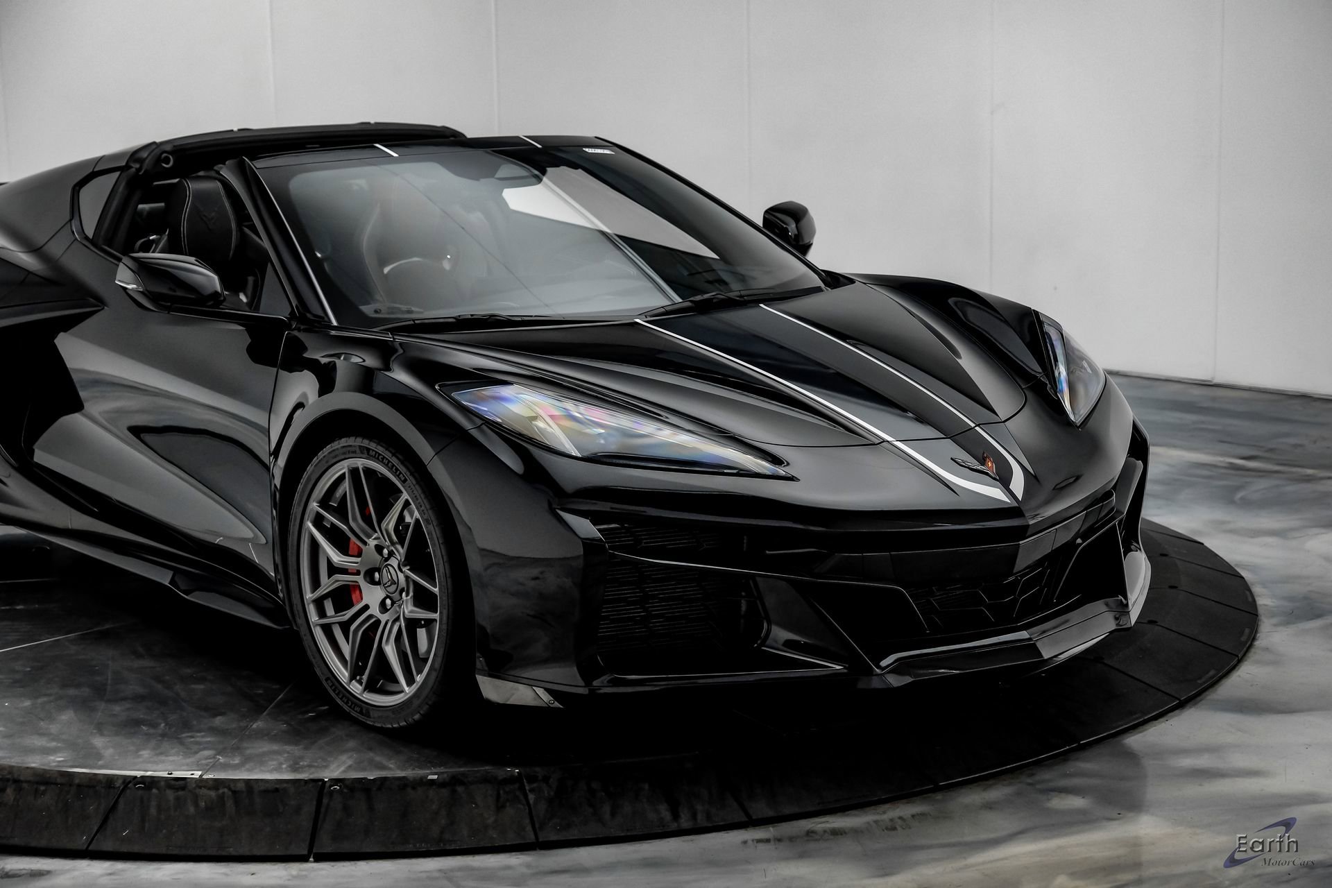 Used 2025 Chevrolet Corvette Z06 image 33