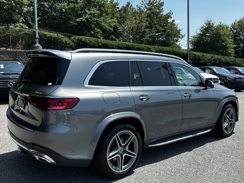 Used 2025 Mercedes-Benz GLS 450 4MATIC w/ AMG Line Exterior image 8