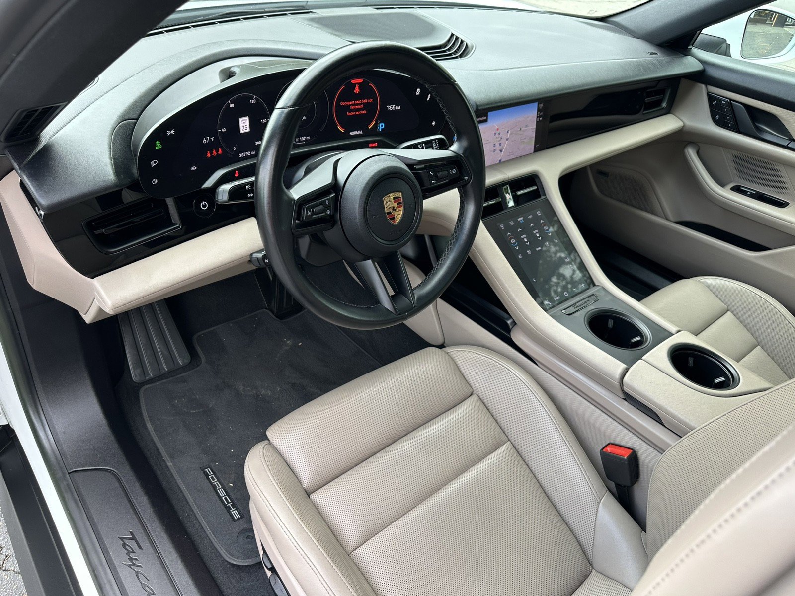 Used 2022 Porsche Taycan image 18