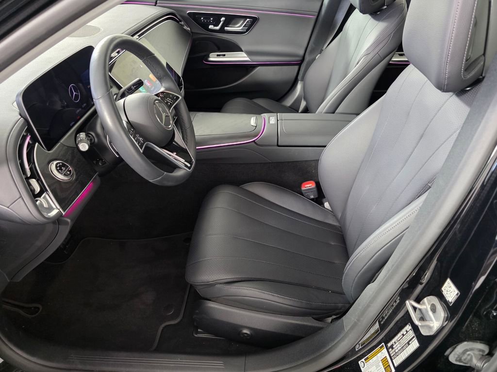 Used 2025 Mercedes-Benz E 350 Sedan image 9