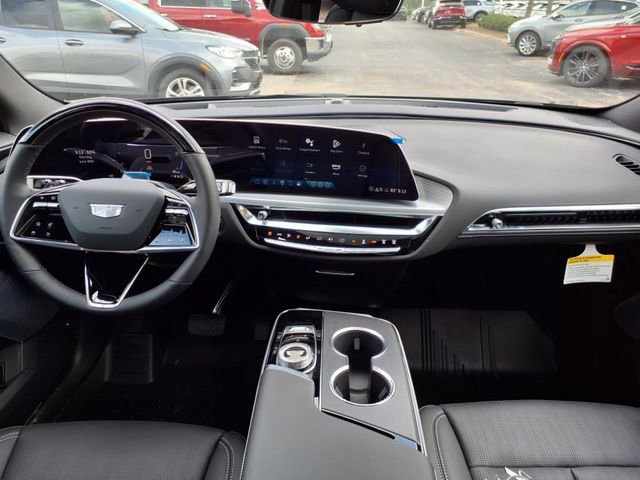 New 2025 Cadillac Lyriq Sport w/ LPO, Floor Liner Package image 18