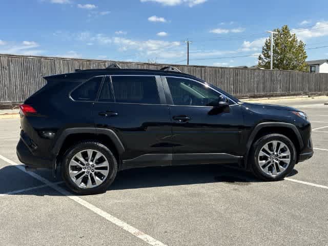 Used 2025 Toyota RAV4 XLE Premium FWD image 7