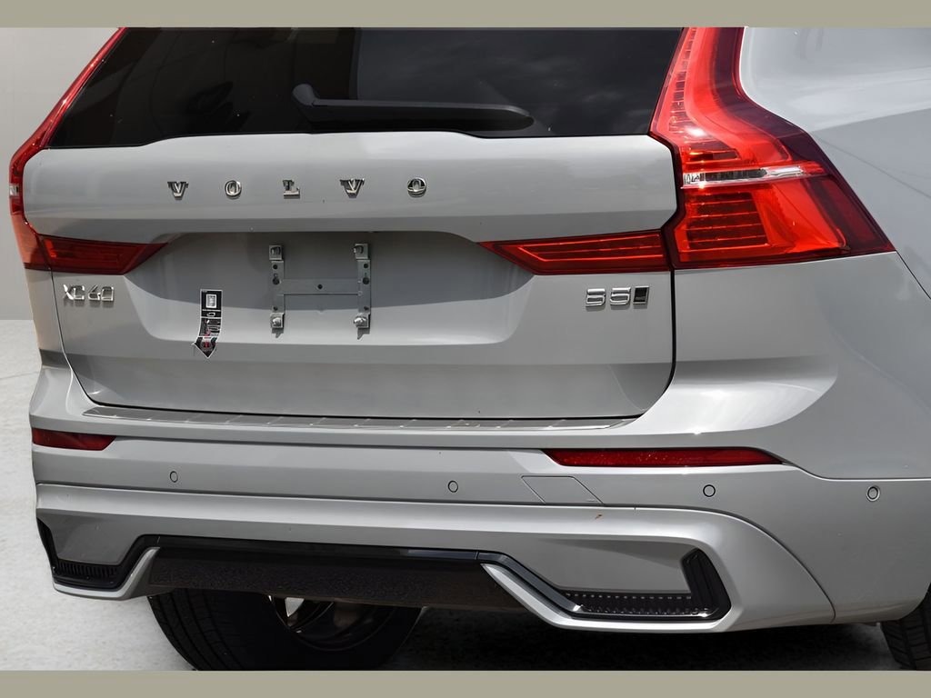 Certified 2025 Volvo XC60 B5 Ultra w/ Protection Package Premier image 29