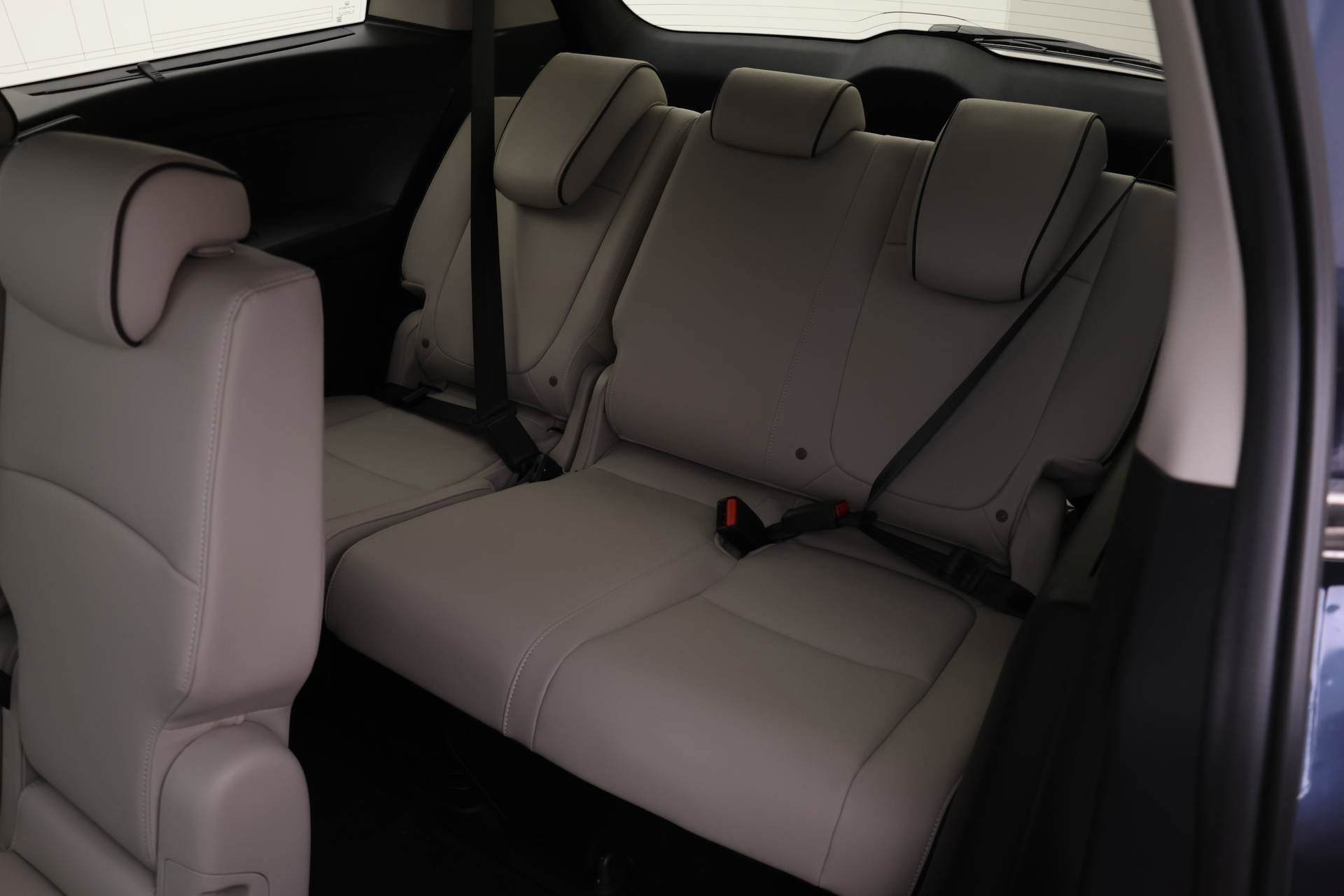 New 2026 Honda Odyssey Touring image 11