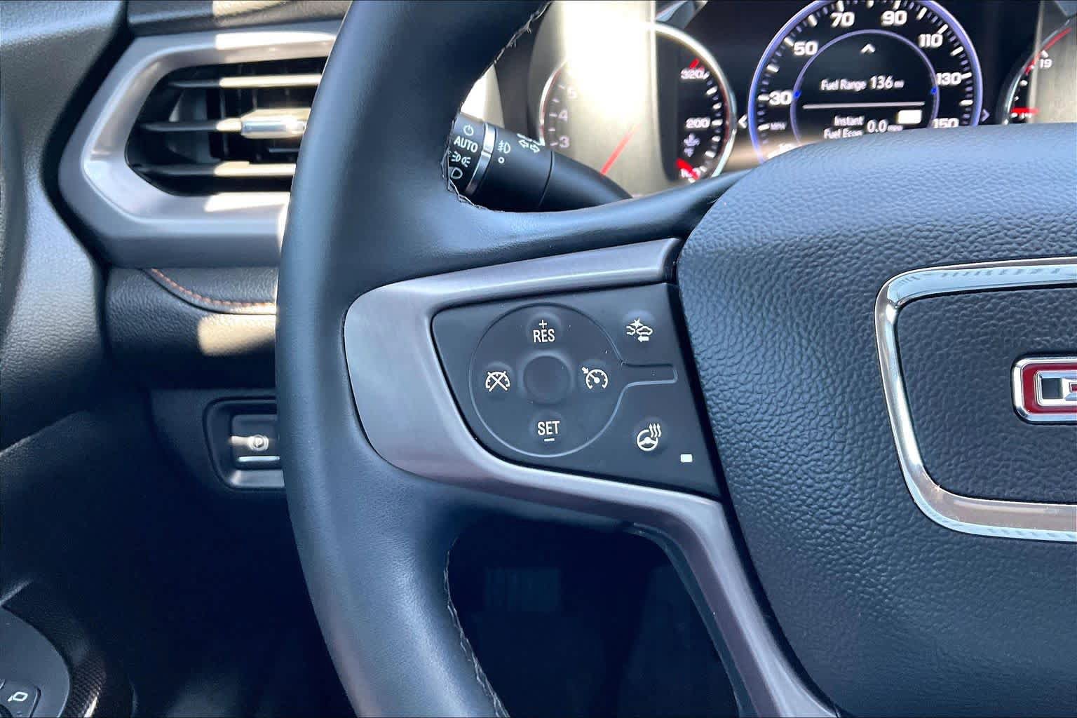 Used 2023 GMC Acadia AT4 w/ Technology Package AWD/4WD image 23