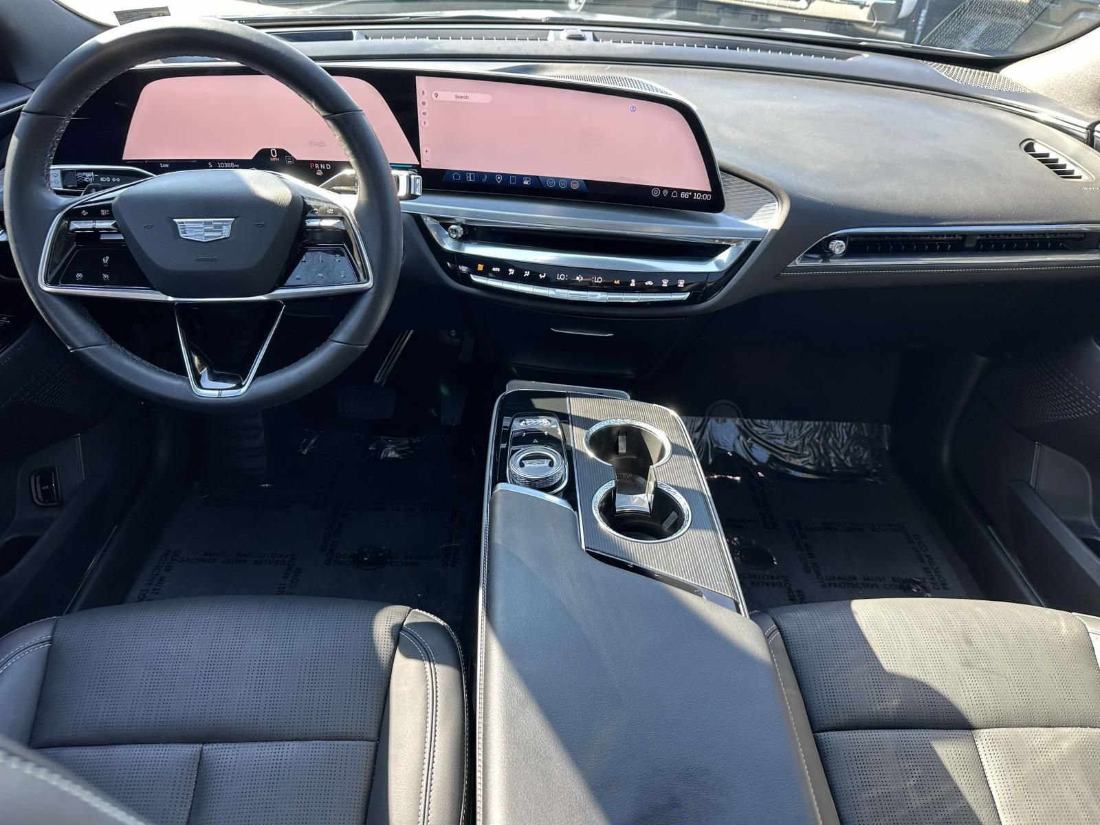 Used 2024 Cadillac Lyriq Luxury AWD/4WD image 9