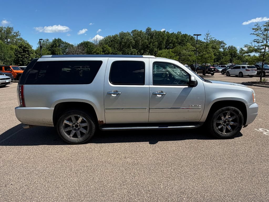 Used 2012 GMC Yukon XL Denali AWD/4WD image 9