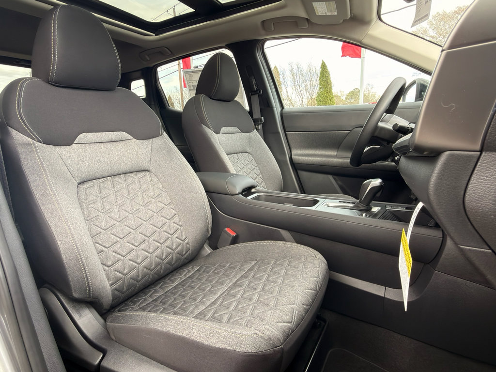 New 2026 Nissan Kicks SV image 16