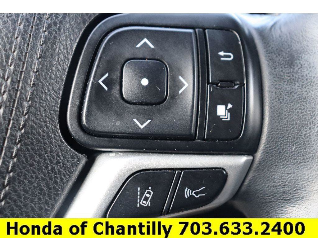 Used 2017 Toyota Highlander XLE image 13