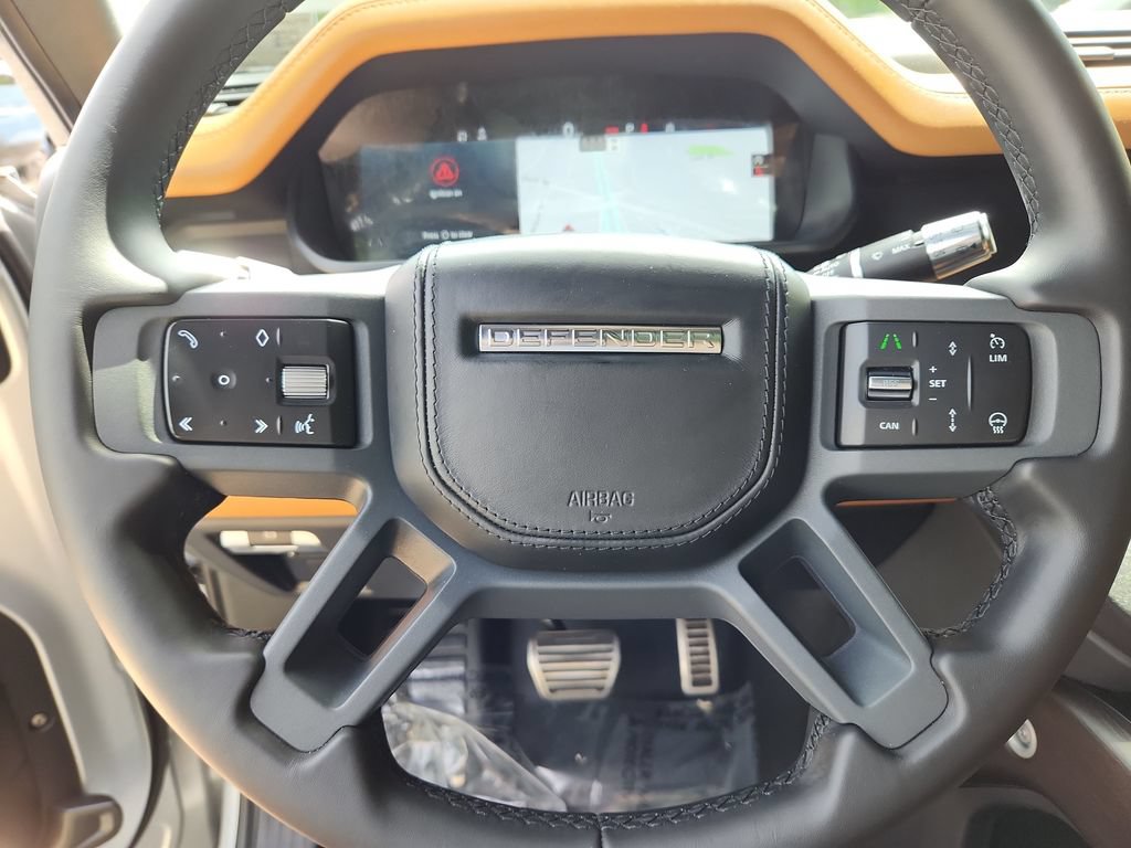 Used 2021 Land Rover Defender 90 X AWD/4WD image 16