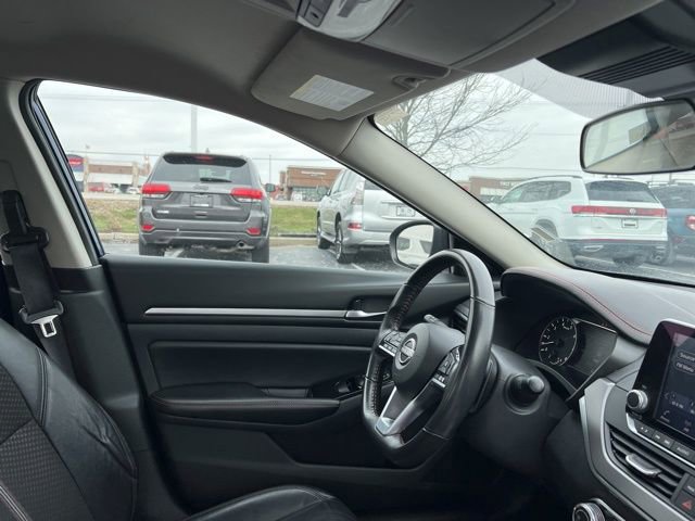 Used 2024 Nissan Altima 2.5 SR image 30