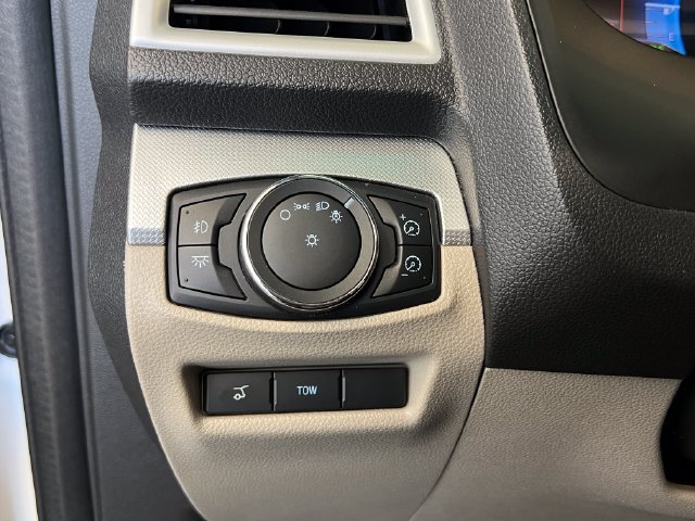 Used 2013 Ford Explorer XLT FWD image 24