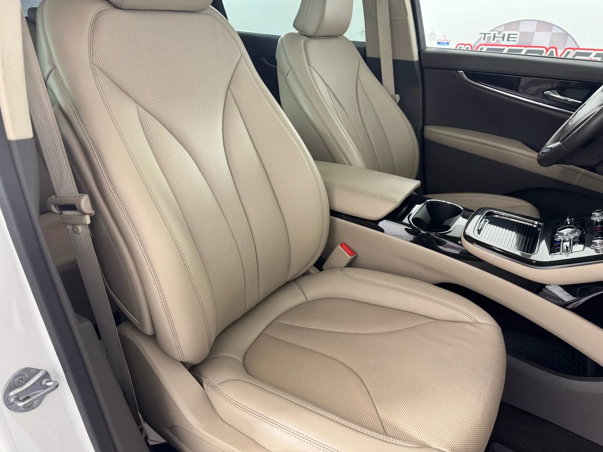 Used 2023 Lincoln Nautilus Reserve image 35