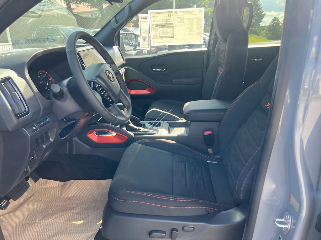 New 2025 Nissan Frontier PRO-4X w/ Interior Protection Package image 10
