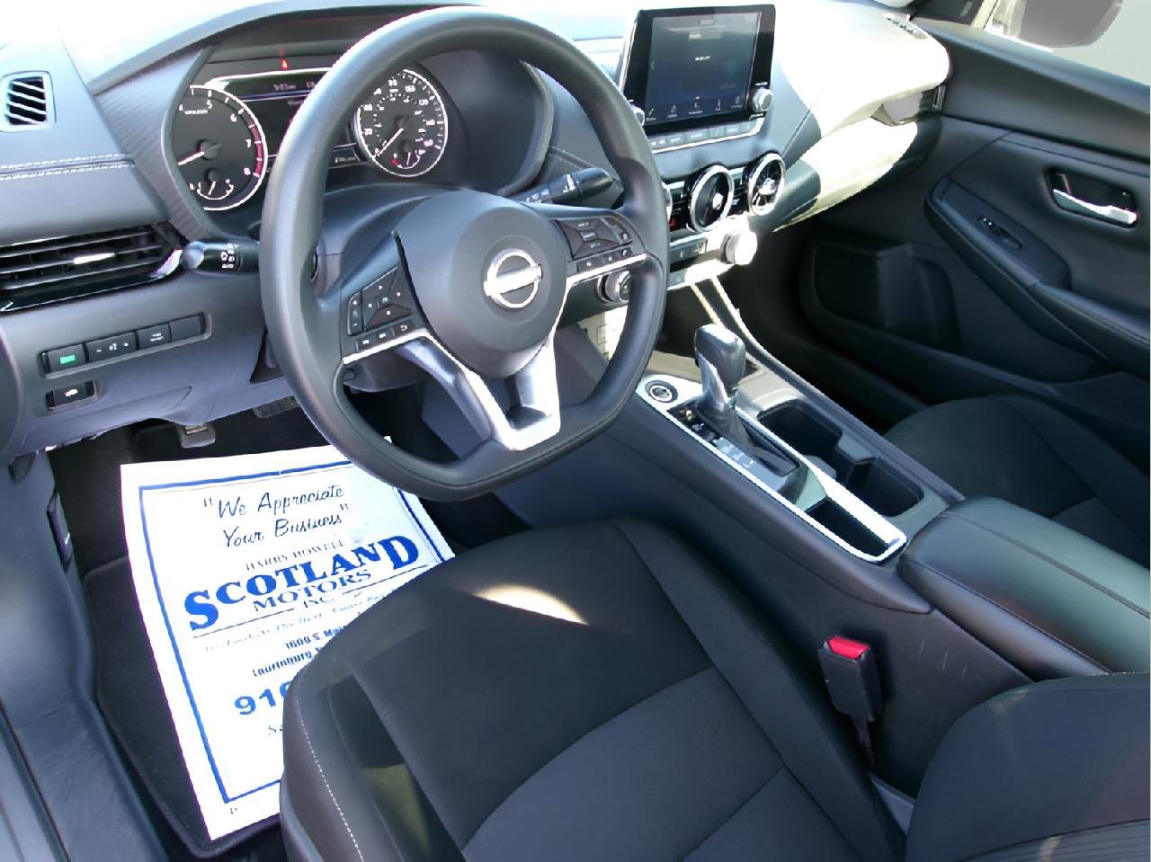 Used 2024 Nissan Sentra SV FWD image 12