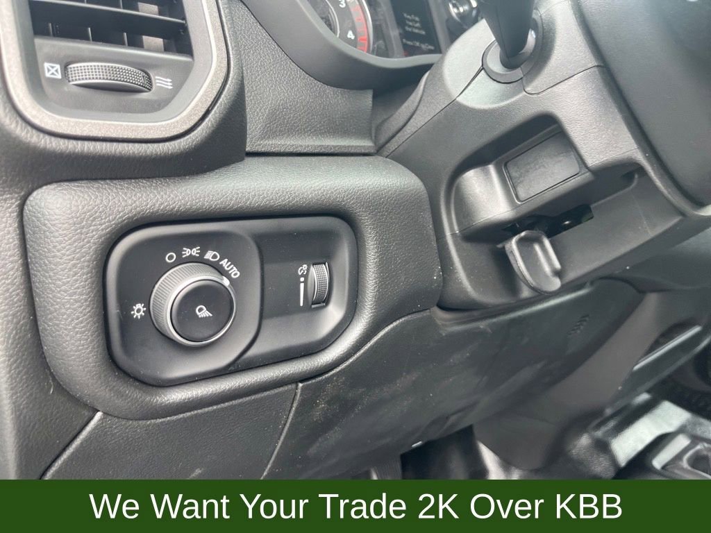Used 2024 RAM 2500 Tradesman w/ Chrome Appearance Group image 11