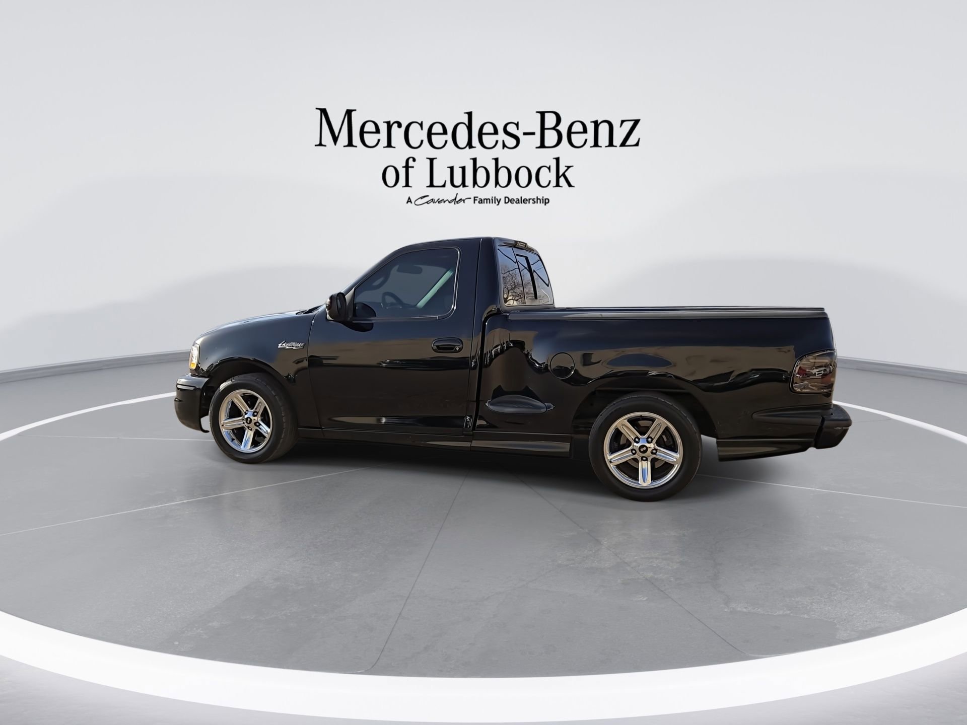 Used 2001 Ford F150 Lightning image 6
