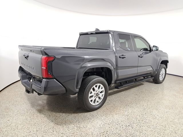 Used 2025 Toyota Tacoma SR5 image 5