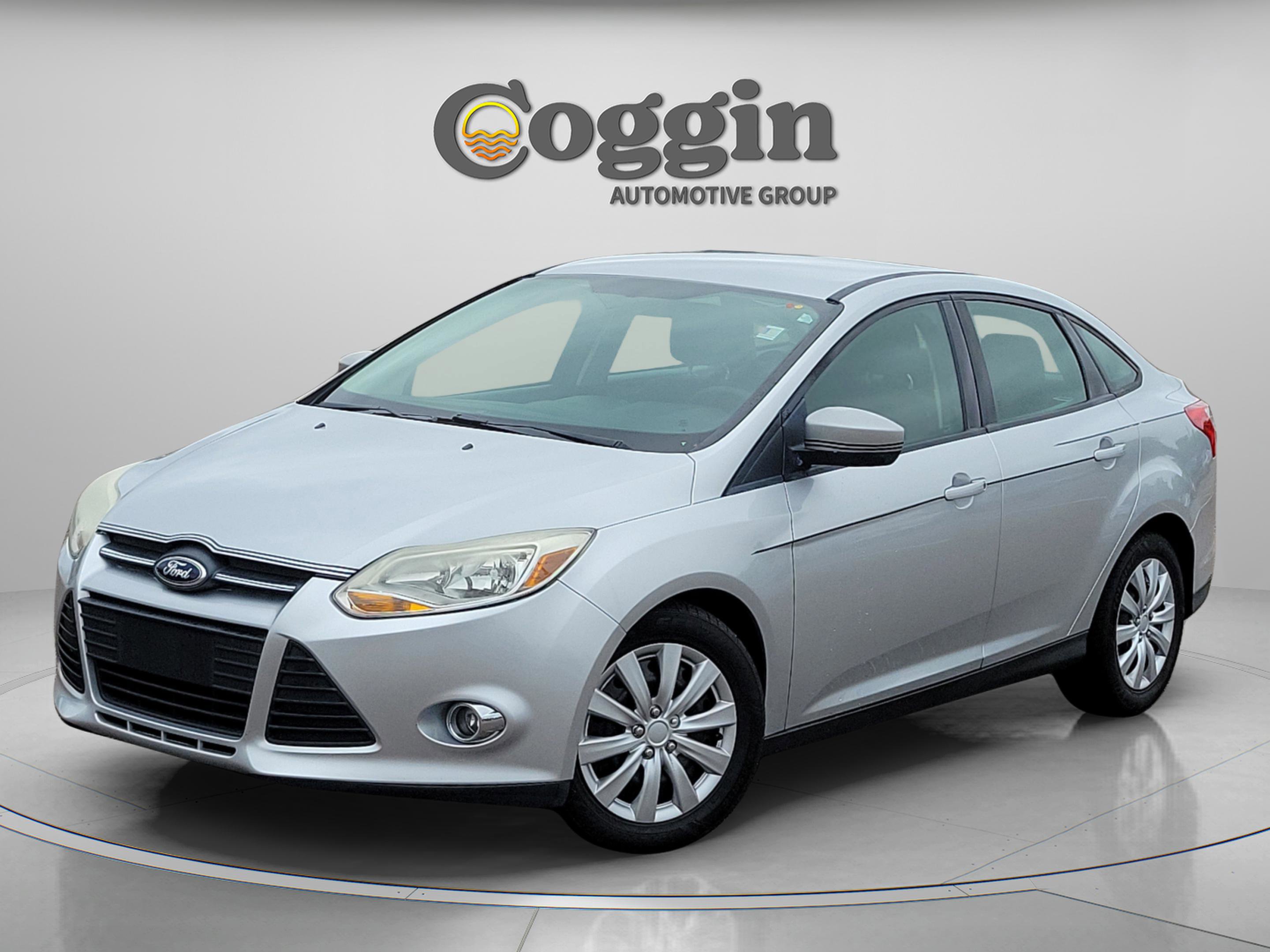 Used 2012 Ford Focus SE FWD image 1