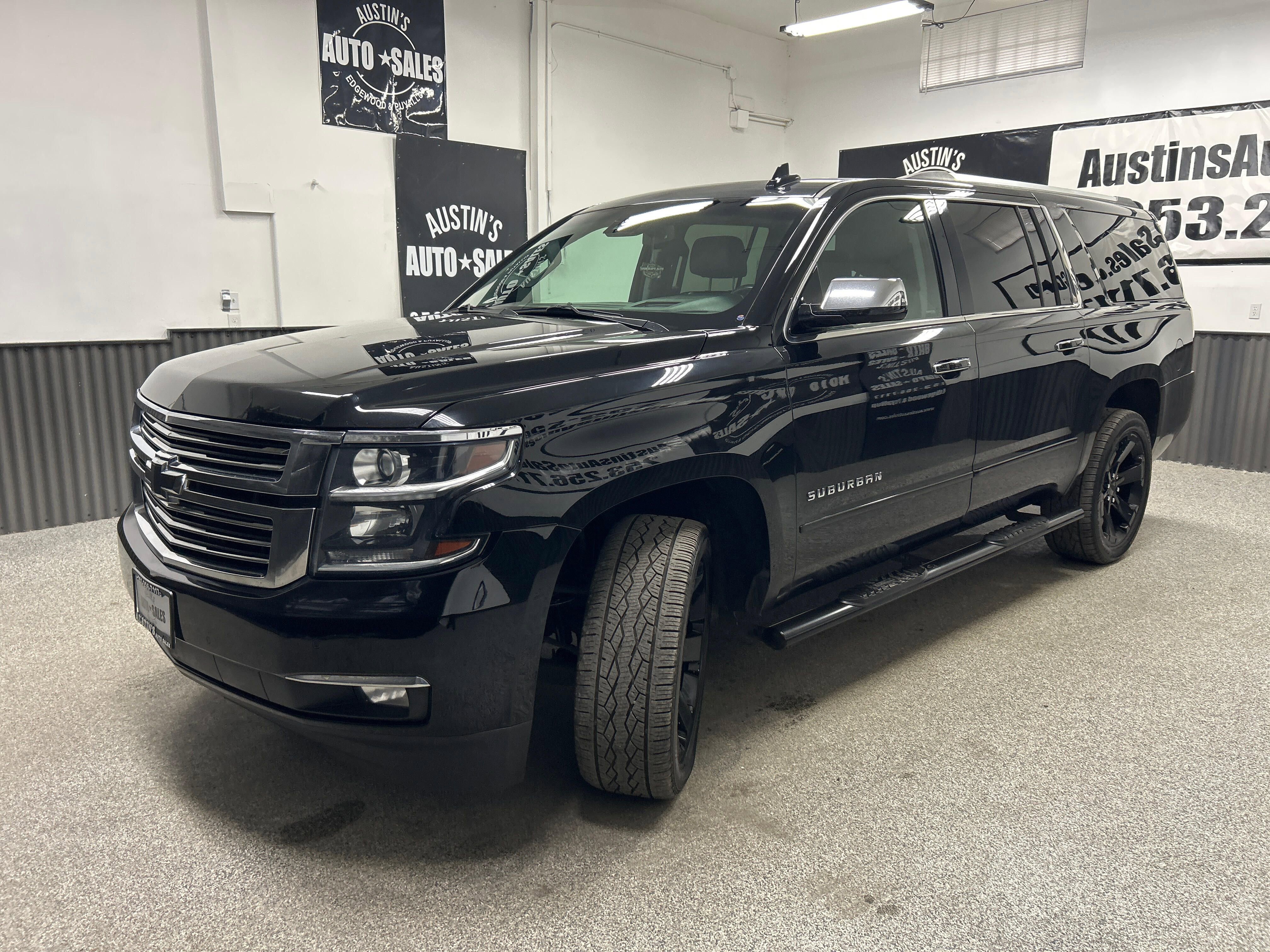 Used 2017 Chevrolet Suburban Premier AWD/4WD image 3