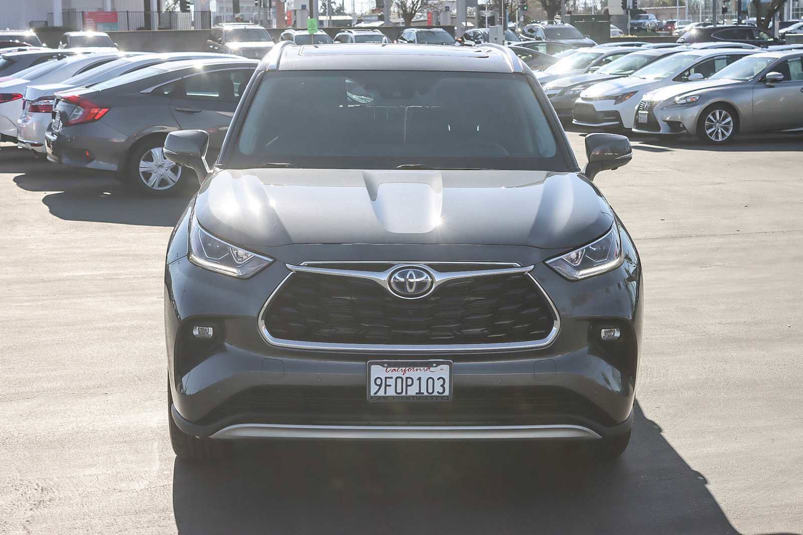 Used 2023 Toyota Highlander Platinum image 6