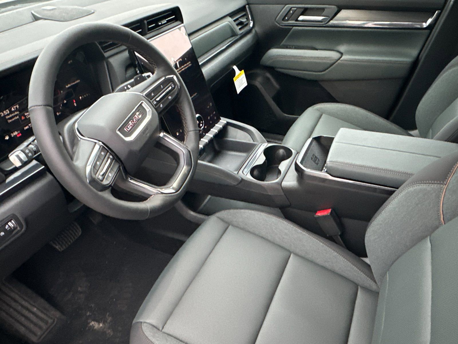 New 2026 GMC Terrain AT4 w/ Technology Package II image 10