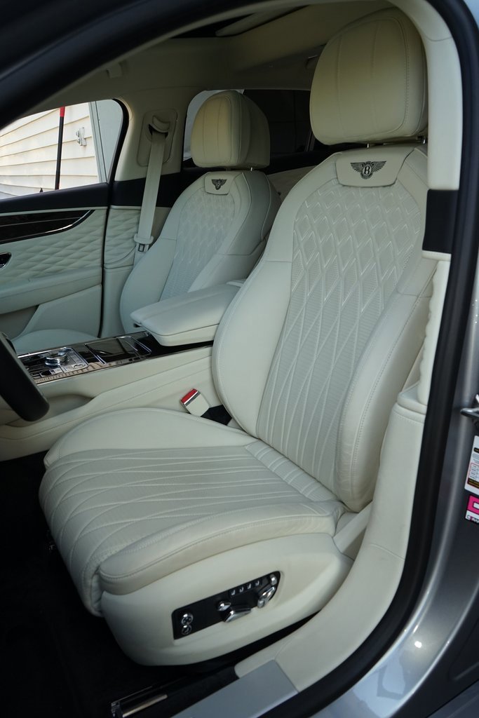 Used 2021 Bentley Flying Spur V8 image 10