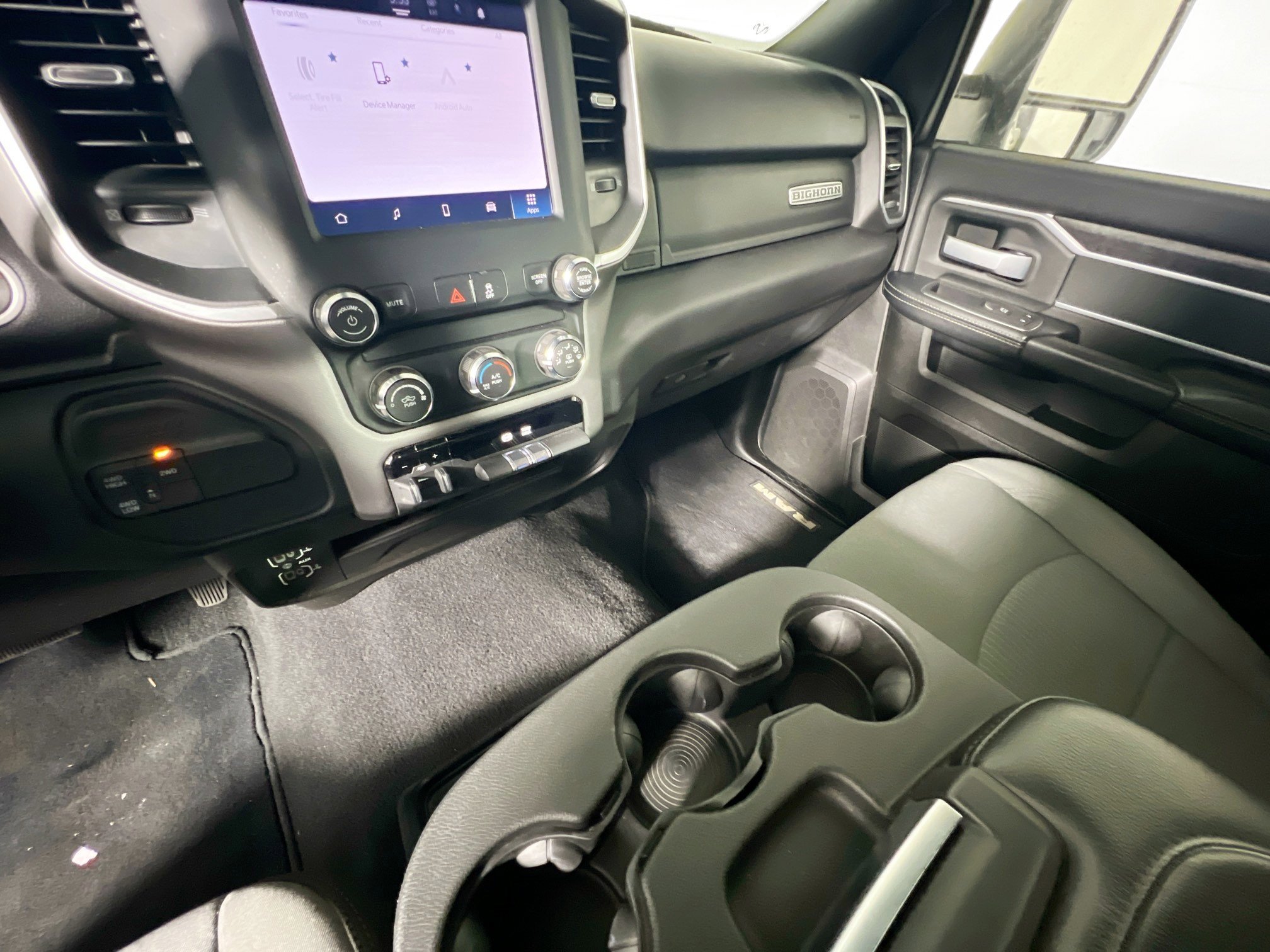 Used 2024 RAM 3500 Big Horn image 18