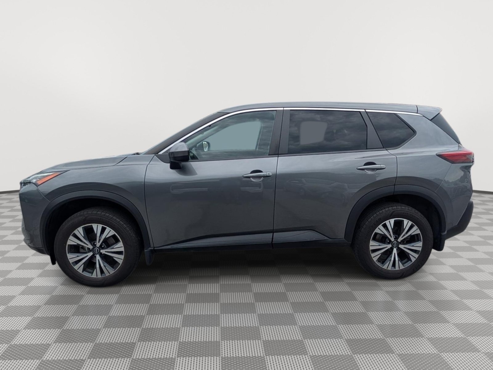 Used 2023 Nissan Rogue SV AWD/4WD image 2